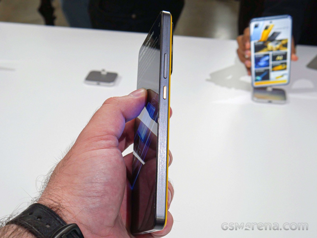 Realme GT 7T hands-on