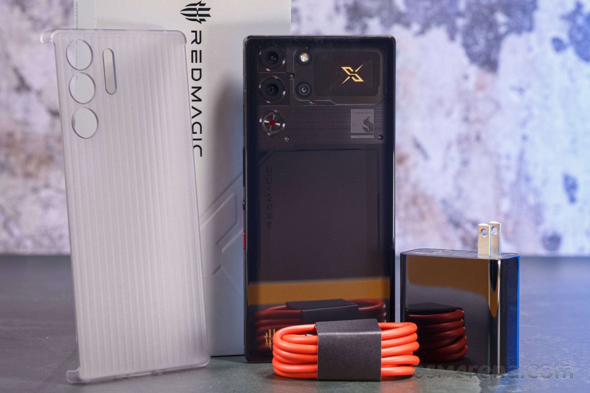 Red Magic 10S Pro распаковка и первые впечатления
