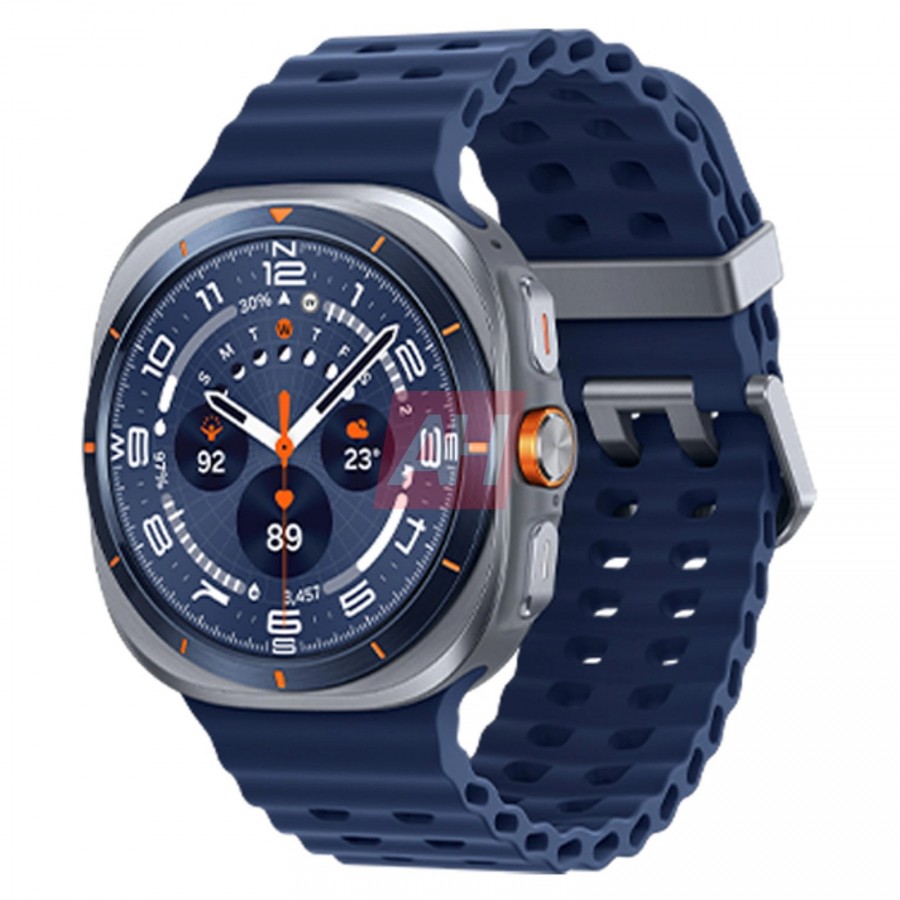 Samsung Galaxy Watch8 (слева), Watch8 Classic (в центре), и Watch Ultra 2025 (справа)