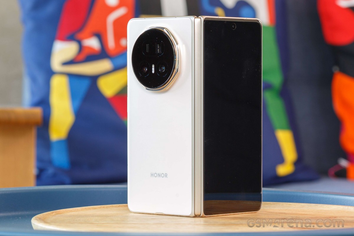 Представлен Honor Magic V5 — ещё тоньше, с увеличенной батареей и улучшенной камерой Представлен Honor Magic V5 — ещё тоньше, с увеличенной батареей и улучшенной камерой