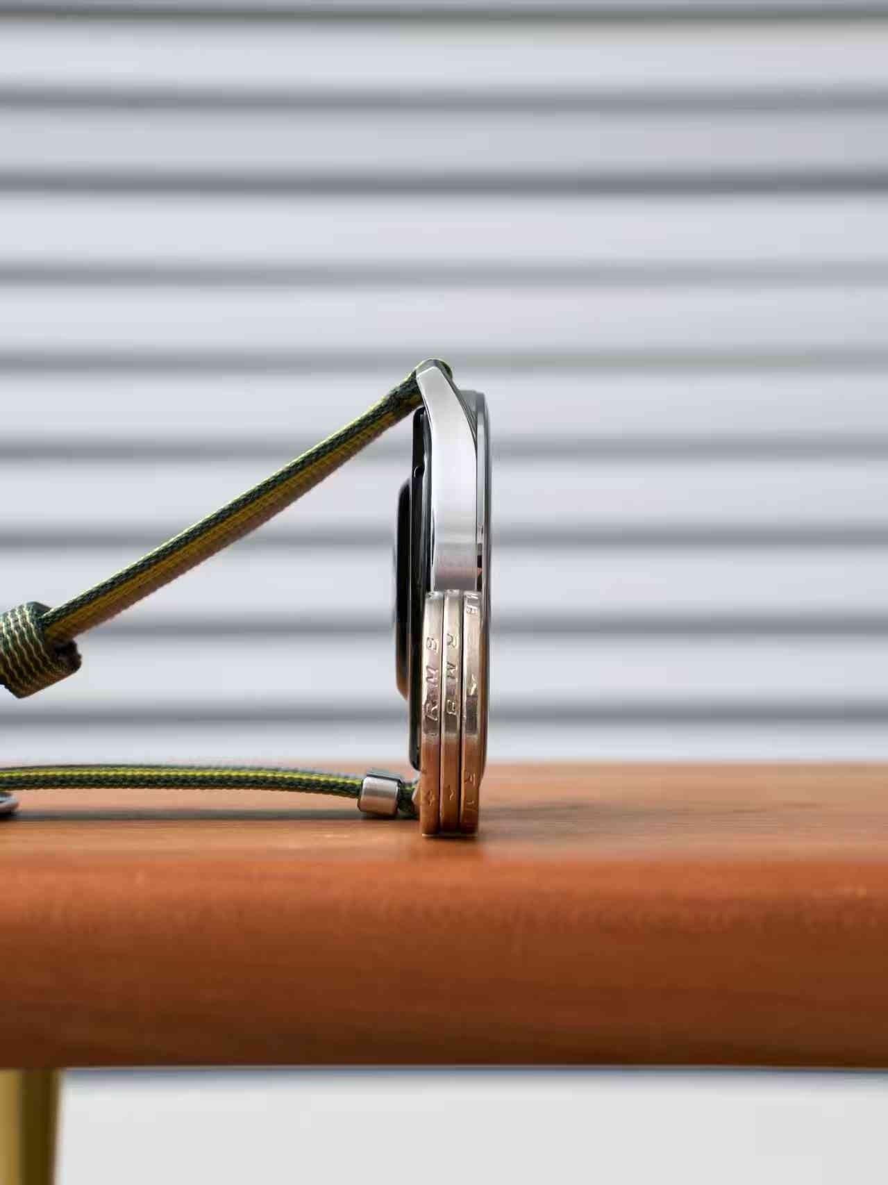 OPPO watch 5 real-life photo