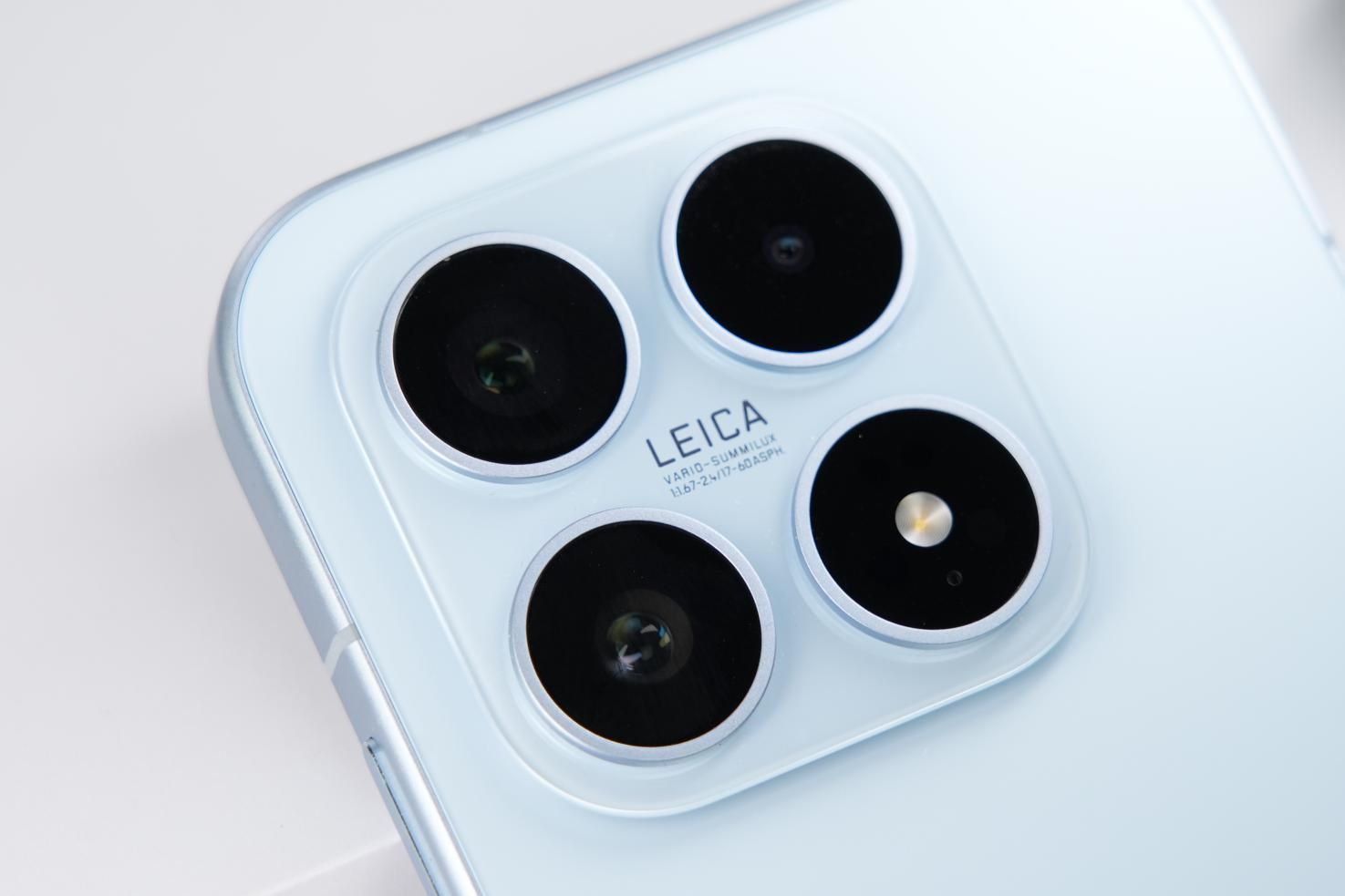 Xiaomi 17 Design Review