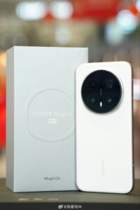 Утечки белого варианта Honor Magic8 Pro с смелым дизайном и мощными улучшениями Утечки белого варианта Honor Magic8 Pro с смелым дизайном и мощными улучшениями
