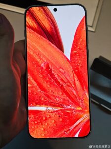 OnePlus 15 представляет первый в мире 165-Гц высококачественный OLED-экран 3 OnePlus 15 представляет первый в мире 165-Гц высококачественный OLED-экран 3