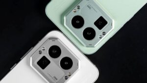 Realme GT8 Pro: Модульная камера и уникальный опыт задней панели, похожей на бумагу Realme GT8 Pro: Модульная камера и уникальный опыт задней панели, похожей на бумагу